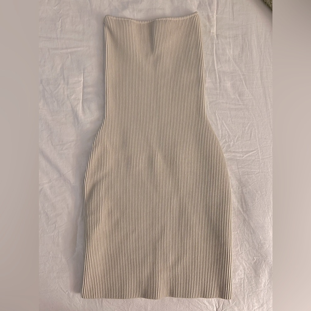 Aritzia babaton sculpt knit tube dress